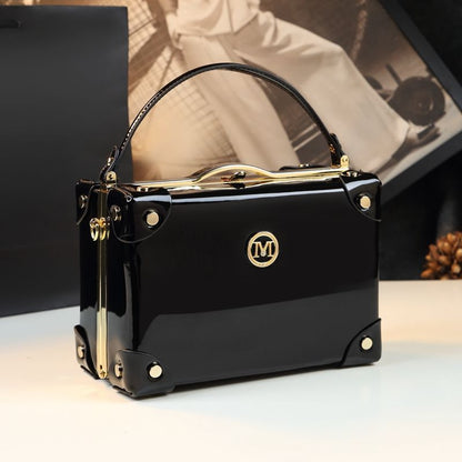 Sac à main élégant en vernis