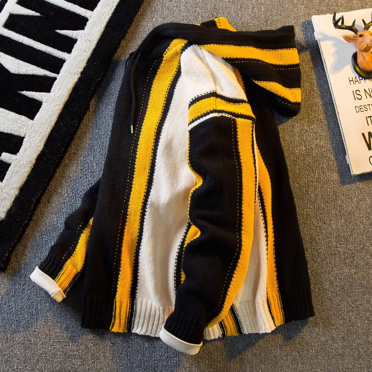 Pull over avec capuche