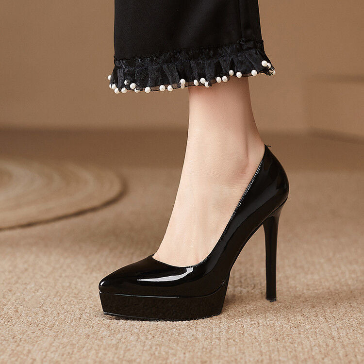 Escarpins à haut talons