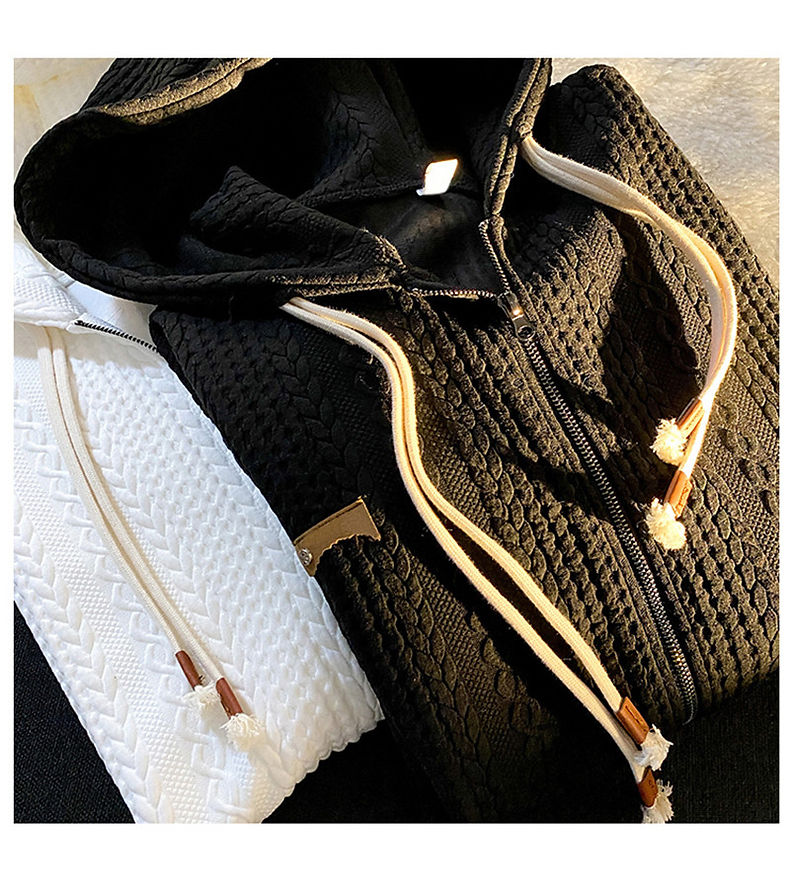 Pull over avec capuche